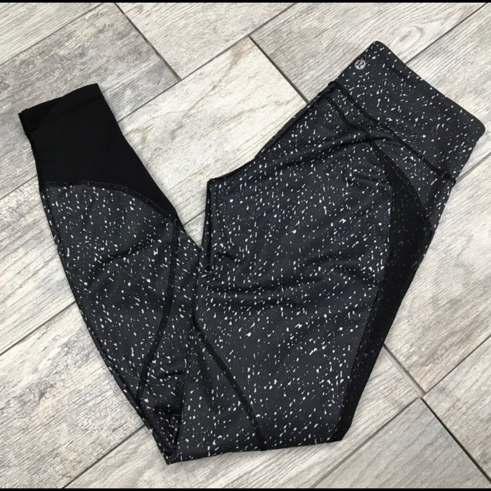 Lululemon Black Mesh Leggings w/ White Dots Size 6